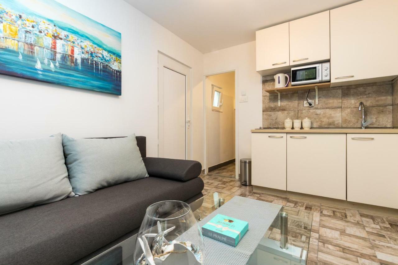 Apartment Stari Dvor Kaštela Exterior foto